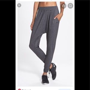 Nike Dry fit “Avant Move” Harem joggers workout pants